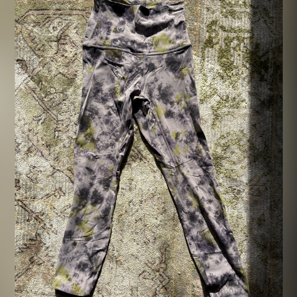 Lululemon tye dye leggings